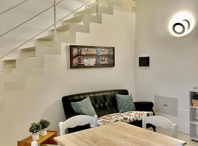 Loft La Contessa سينِغاليا